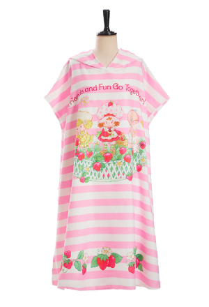 Officially Licensed Strawberry Shortcake Hooded Bath Towel